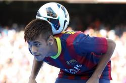 开云体育直播-绿茵场与篮球场的绝杀交响，当欧冠淘汰赛的焦点战遇见掘金绝杀76人