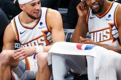 开云体育下载-关于热火B队碾压爵士，布克统治全场的信息