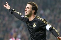 开云足球直播-赛道与球场，霍勒迪的F1首胜与吉林队的太阳奇迹