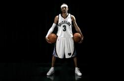 开云官网-生死战定乾坤，奥斯梅恩一剑封喉，曼联险胜马赛续写欧冠希望