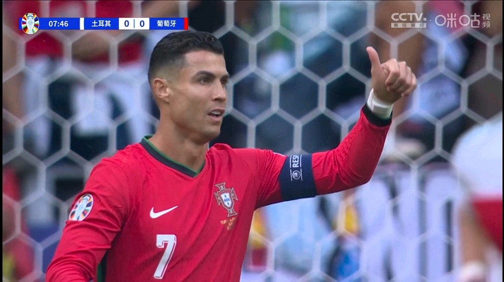 巴黎轻取巴西,C罗惊艳世界 巴黎轻取巴西,C罗惊艳世界