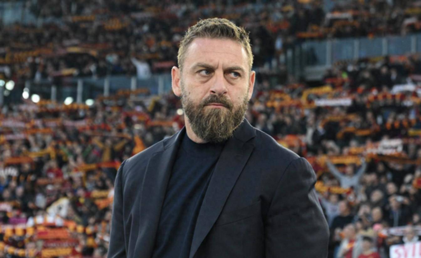 关于罗马老将德罗西考虑退役:球迷为其送别的信息 关于罗马老将德罗西考虑退役:球迷为其送别的信息