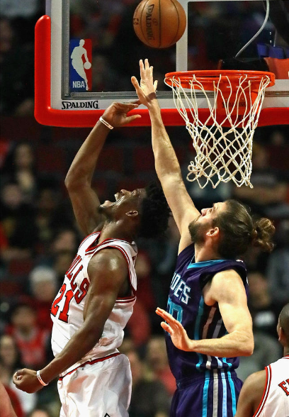 加拿大男篮碾压黄蜂，威斯布鲁克打破历史纪录的简单介绍