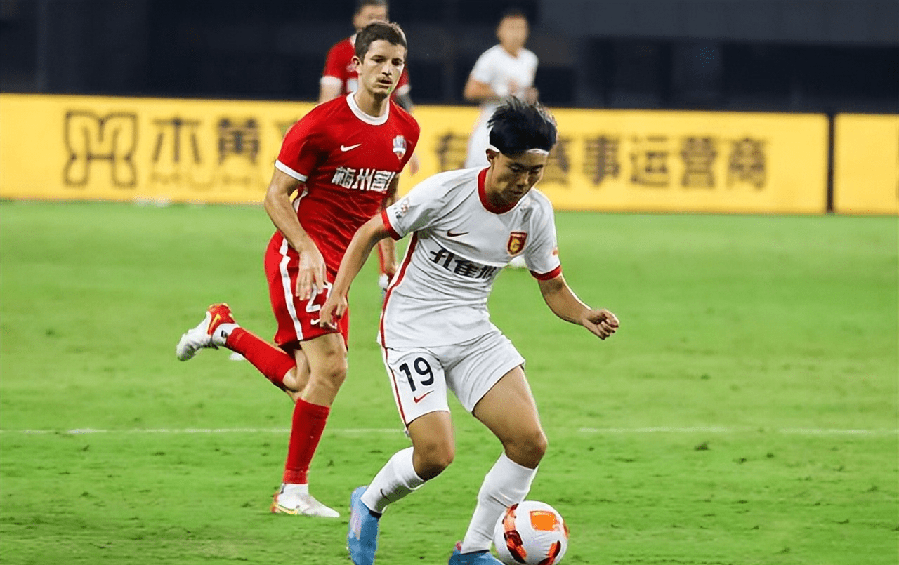 泰国羽毛球队碾压中国羽毛球队，马琳打破历史纪录的简单介绍