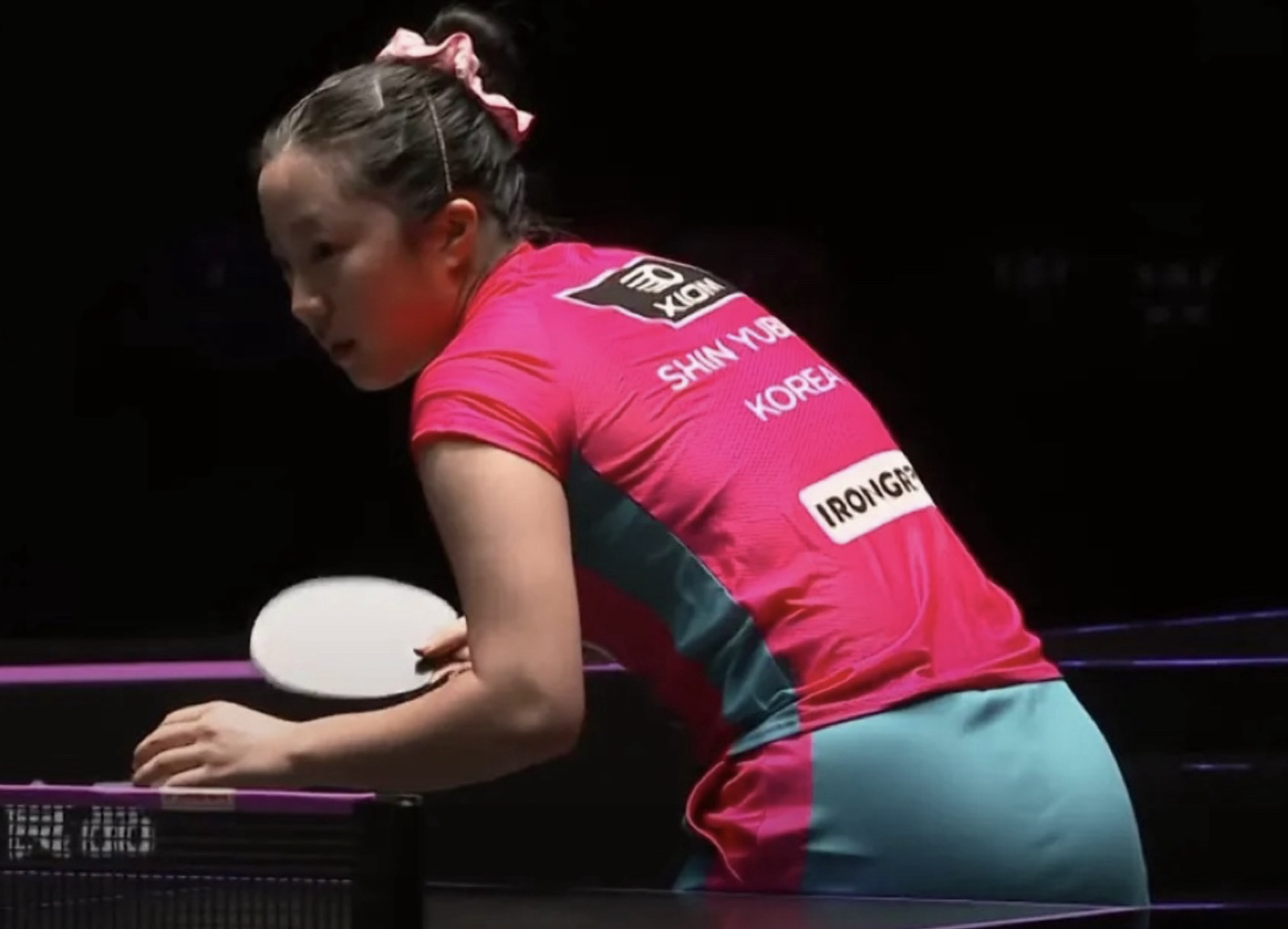 关于裁判尺度受争议:比赛中众说纷纭,胶着比分难分胜负的信息 关于裁判尺度受争议:比赛中众说纷纭,胶着比分难分胜负的信息