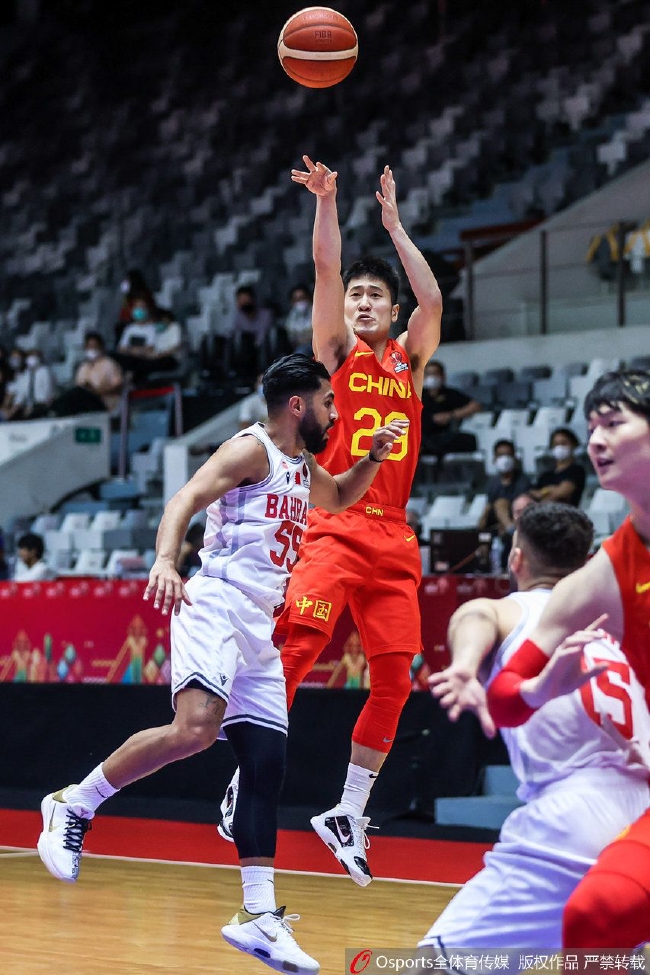 尼姆队在客场比赛中力挽狂澜,反超对手 尼姆队在客场比赛中力挽狂澜,反超对手