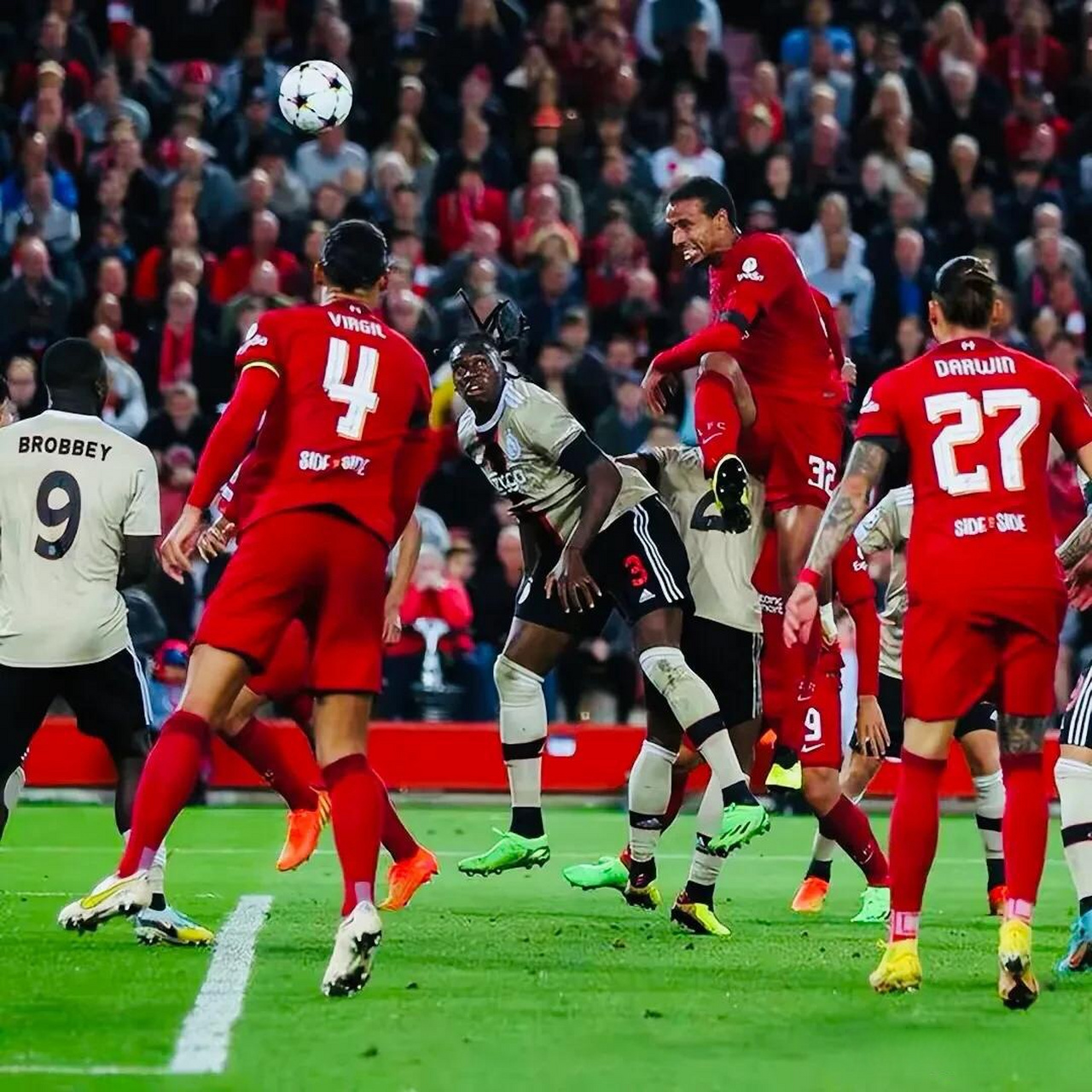 克雷费尔德主场惊险获胜，士气高昂