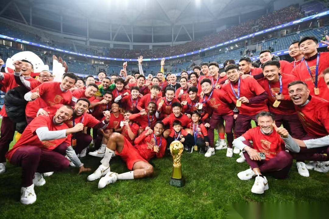 夺冠热门上海上港,亮剑亚冠赛场的简单介绍 夺冠热门上海上港,亮剑亚冠赛场的简单介绍