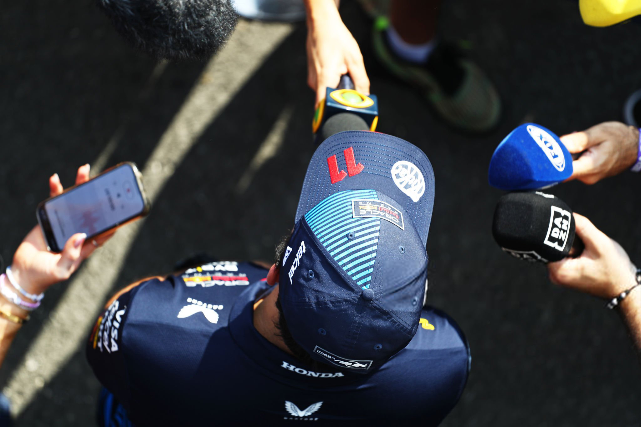 关于索伯车队险胜红牛车队,佩雷兹状态火热的信息 关于索伯车队险胜红牛车队,佩雷兹状态火热的信息