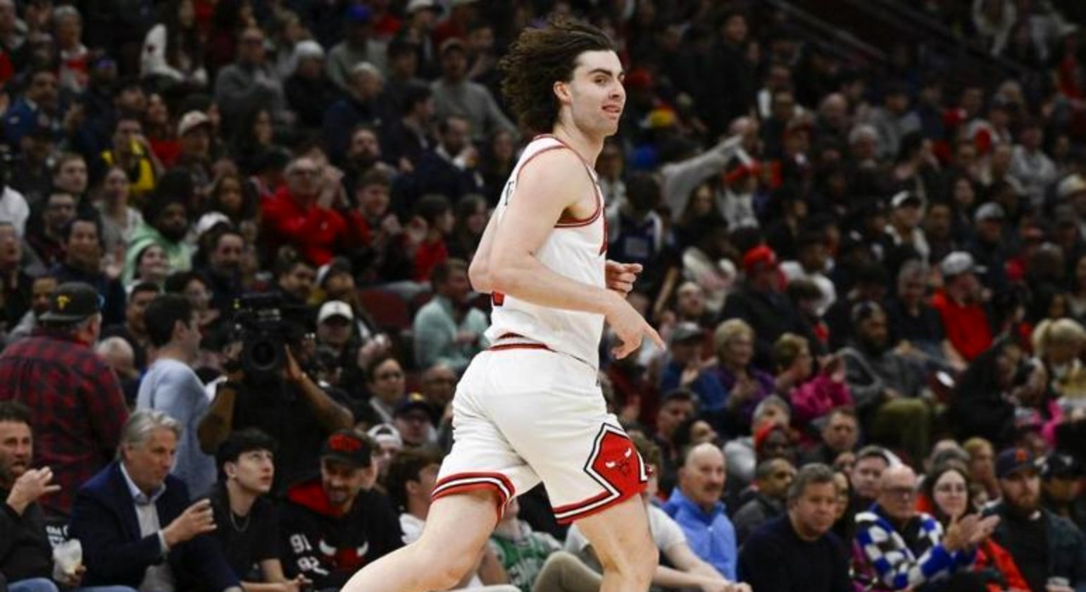 包含吉林队碾压雷霆，恩比德统治全场的词条