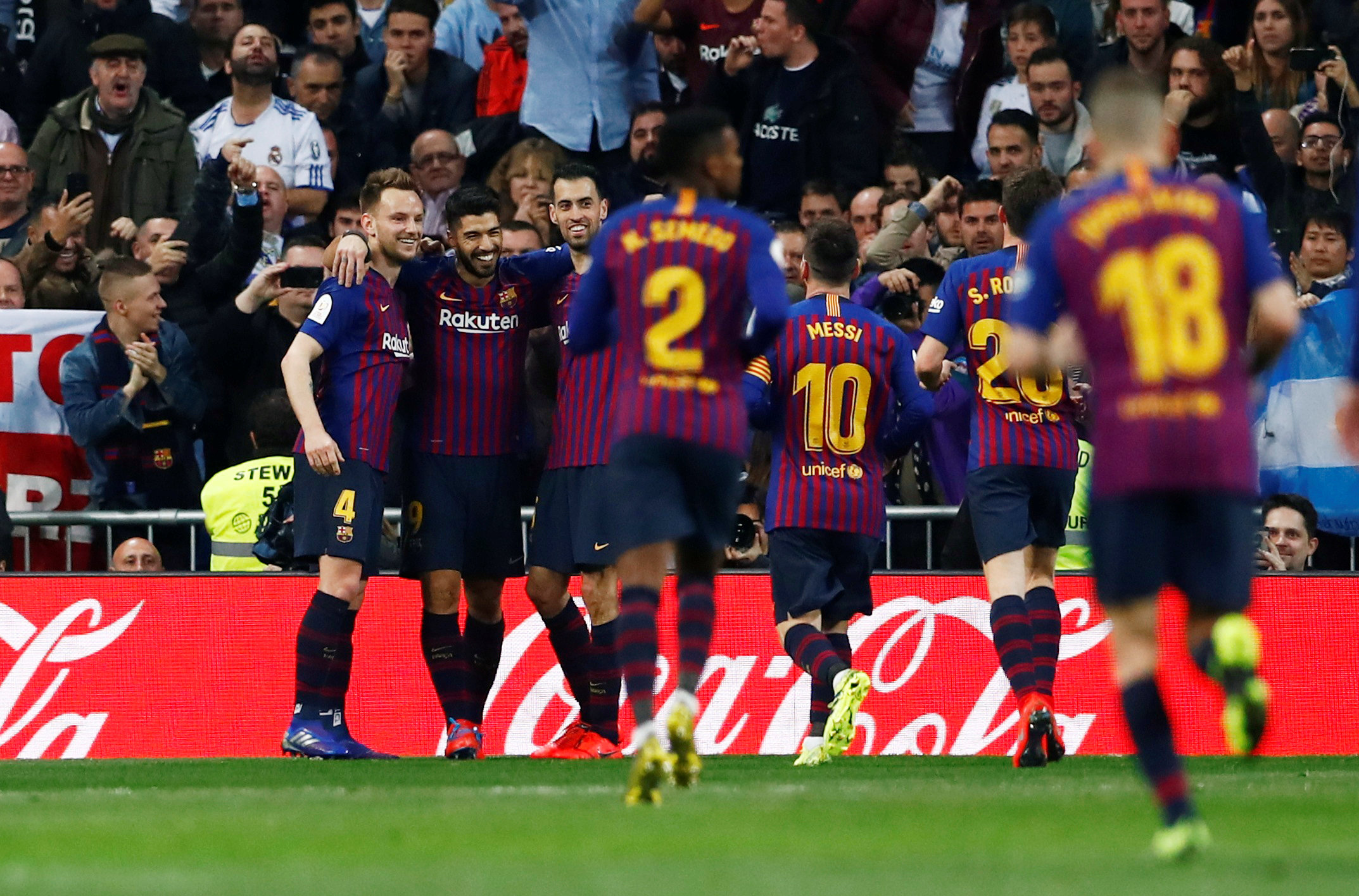 西班牙翻盘巴萨,奥亚尔萨瓦尔状态火热的简单介绍 西班牙翻盘巴萨,奥亚尔萨瓦尔状态火热的简单介绍