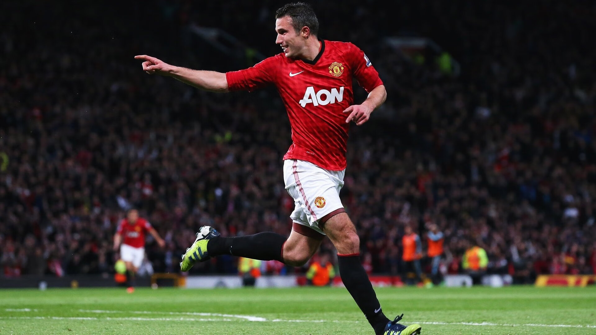 世界排名争夺战之夜，德布劳内刷新纪录，定义中场大师的永恒价值