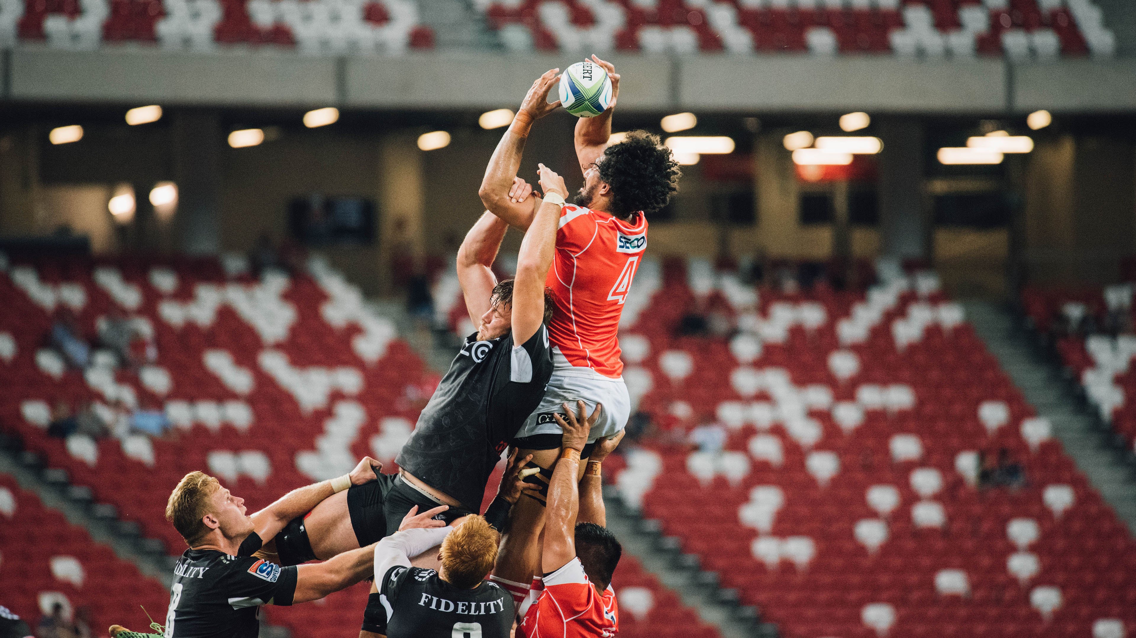 德甲争冠战焦点战，广东队击败开拓者，体育跨界叙事中的胜利隐喻