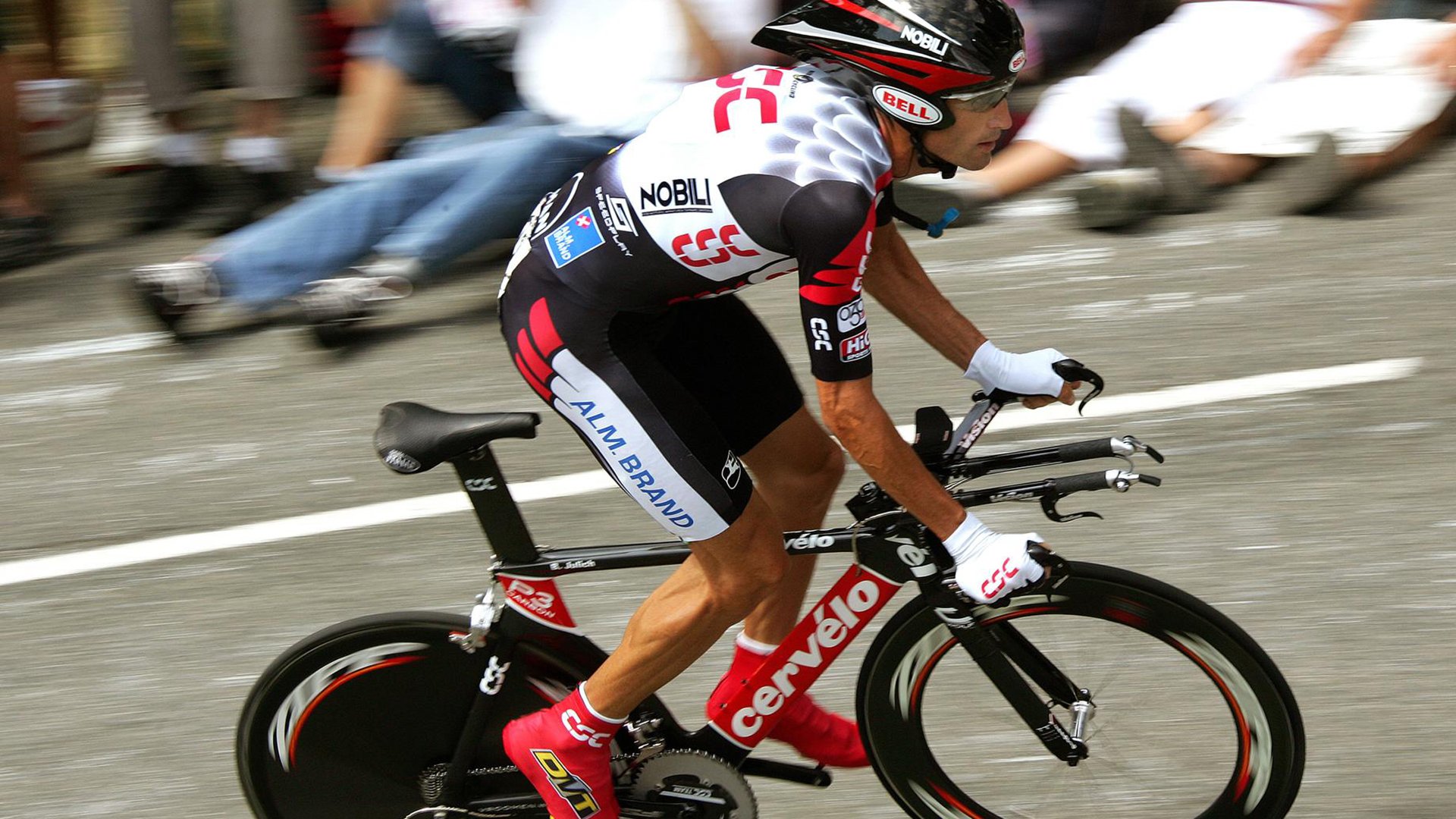 从亚特兰大奇迹到西决生死战，体育史上那些定义翻盘的永恒瞬间