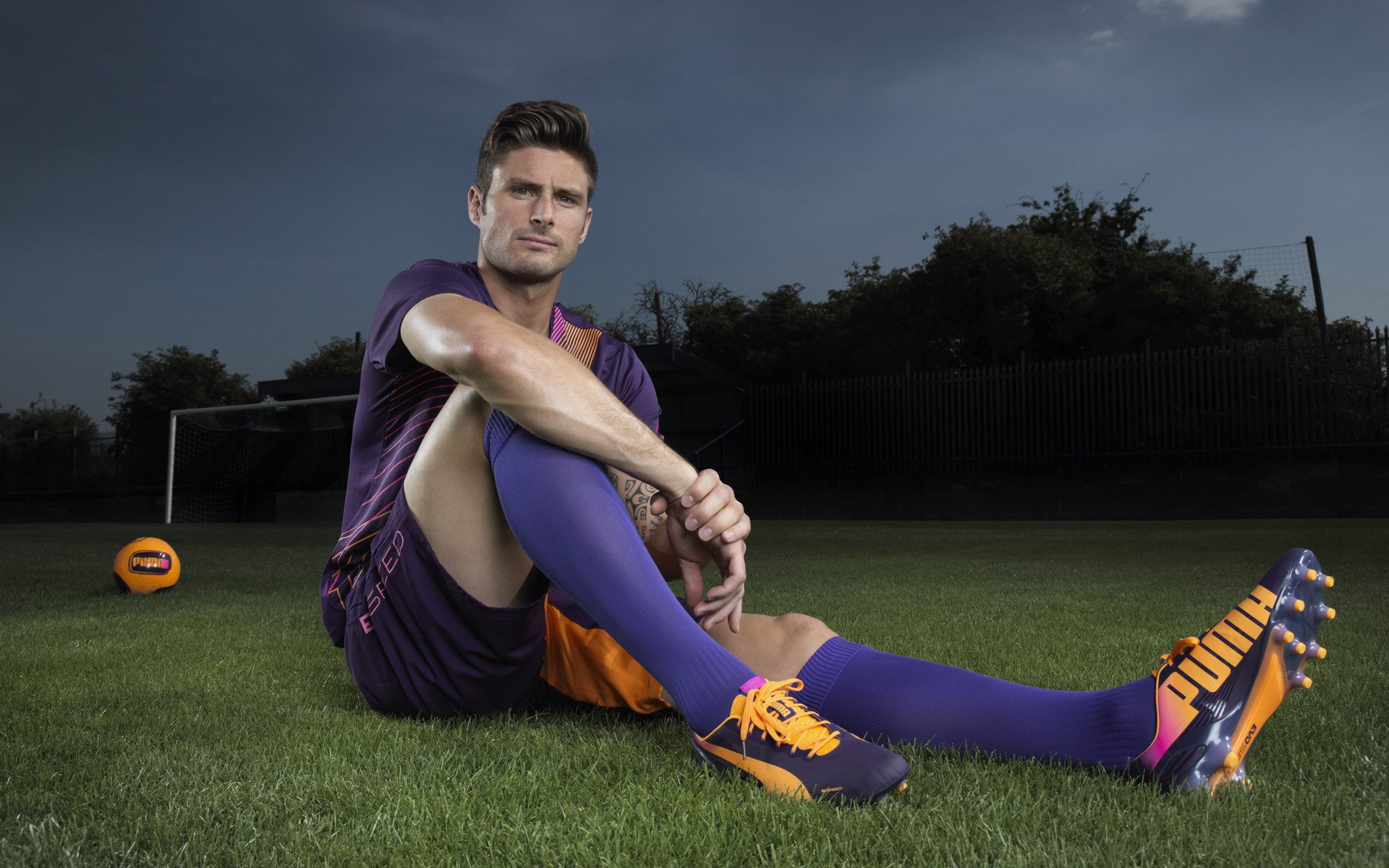 北欧神话陨落南美草原—乌拉圭斩落瑞典启示录,奥斯梅恩英超争冠接管比赛的双重交响