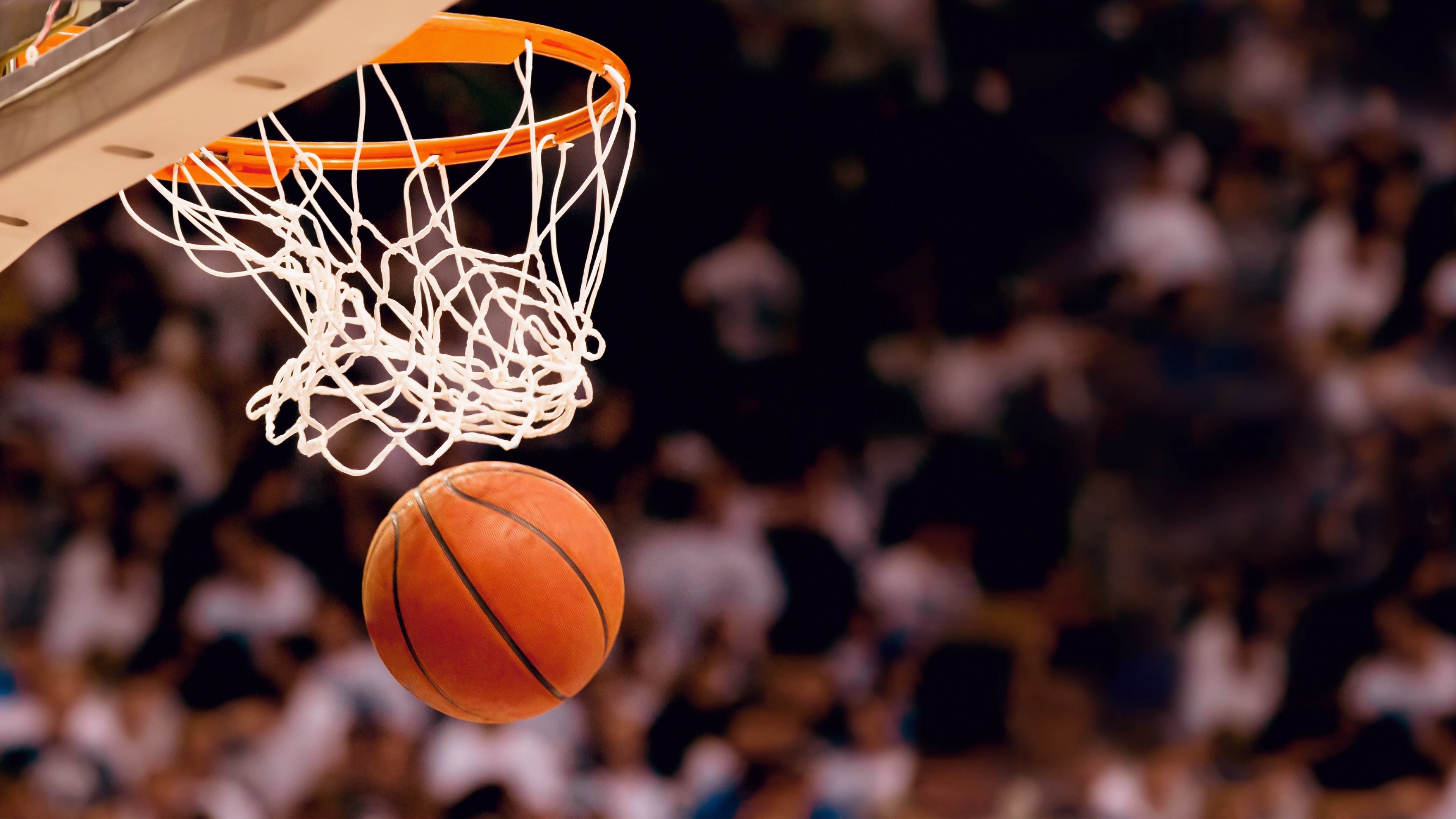 独舞的终结者，杰伦·威廉姆斯用连续得分宣判热火命运，NBA杯赛场上演唯一的救赎与宿命